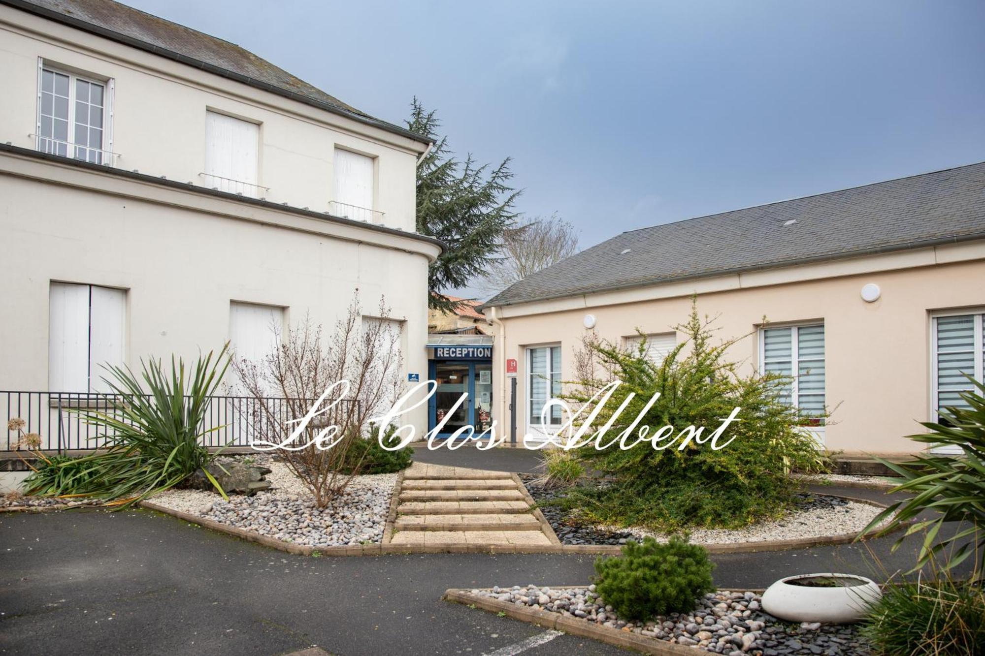 Le Clos Albert Loudun Bagian luar foto