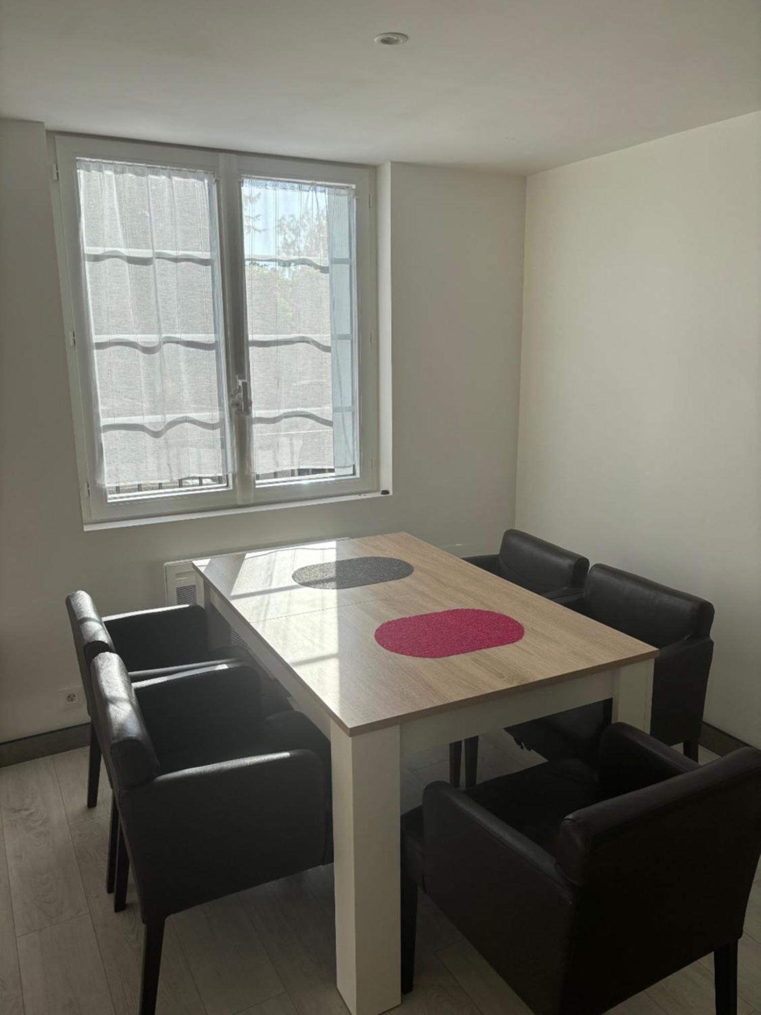 Le Clos Albert Loudun Bagian luar foto