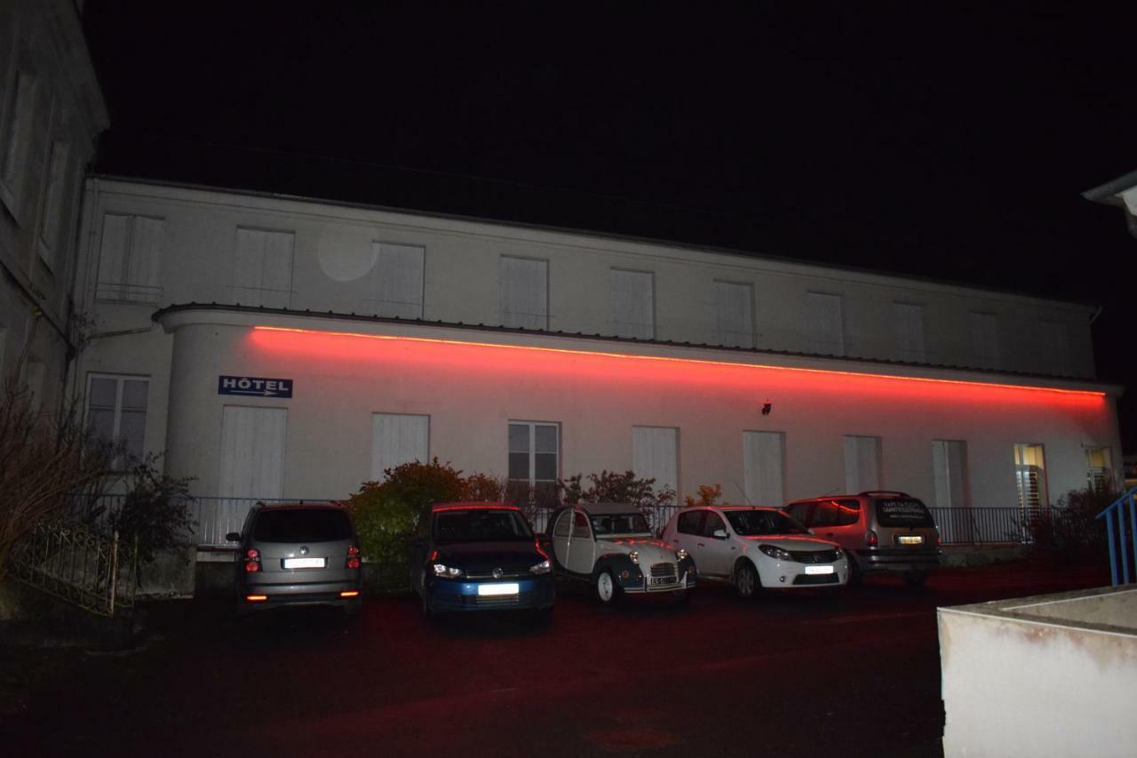 Le Clos Albert Loudun Bagian luar foto